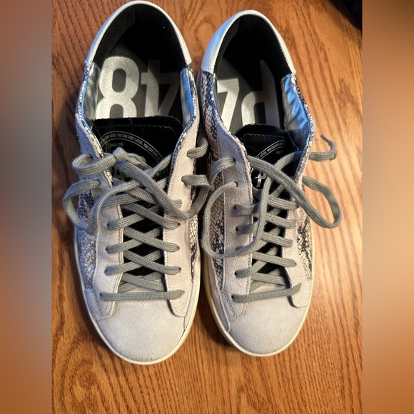 P448 size 39 - Picture 2 of 4